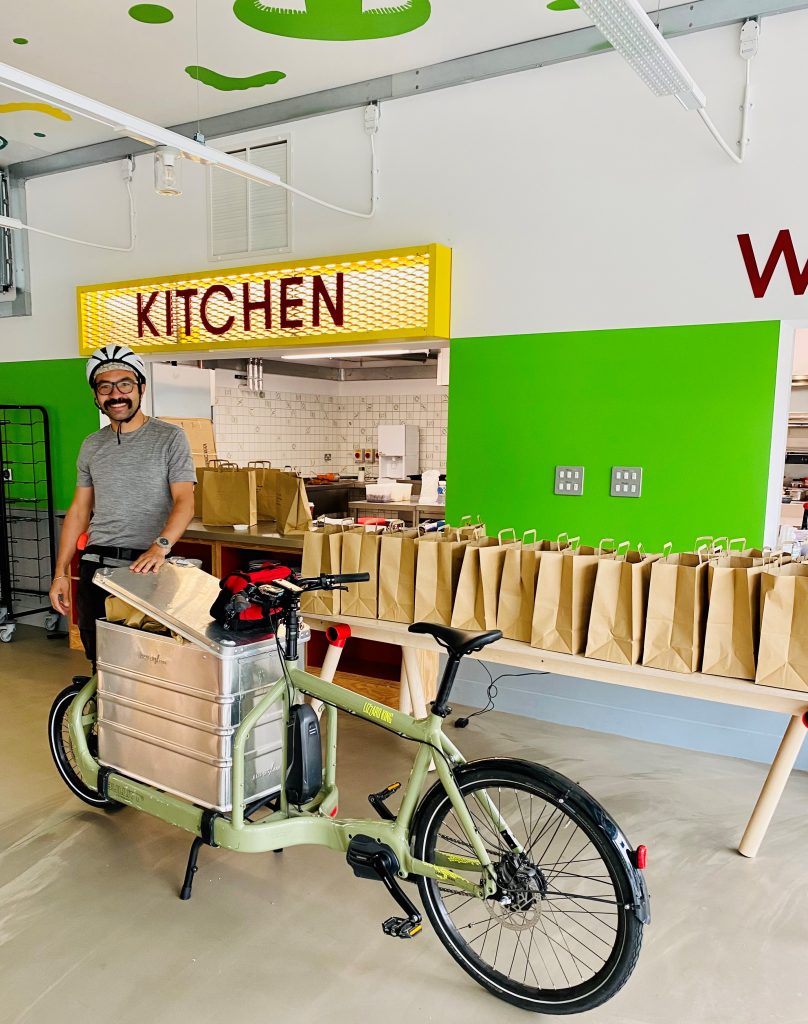 Nourish Hub driver with E-cargo bike